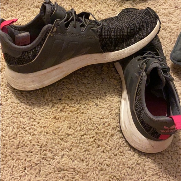 adidas tennis shoes - Picture 2 of 3